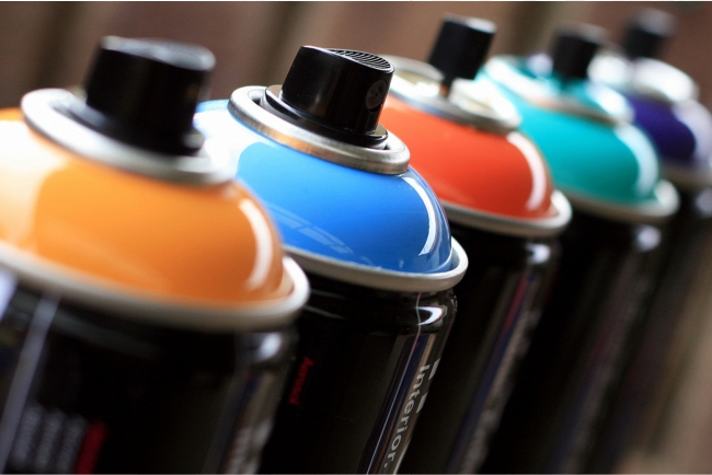 Закачка подобранной краски в баллончики